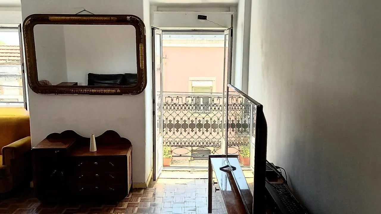 The Trivial Apartment Lisbon